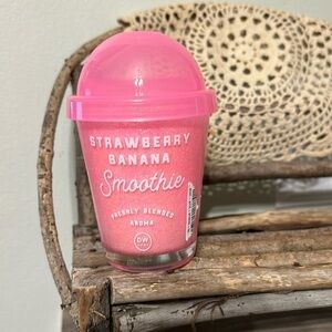 NEW DW HOME MINI STRAWBERRY BANANA SMOOTHIE CANDLE